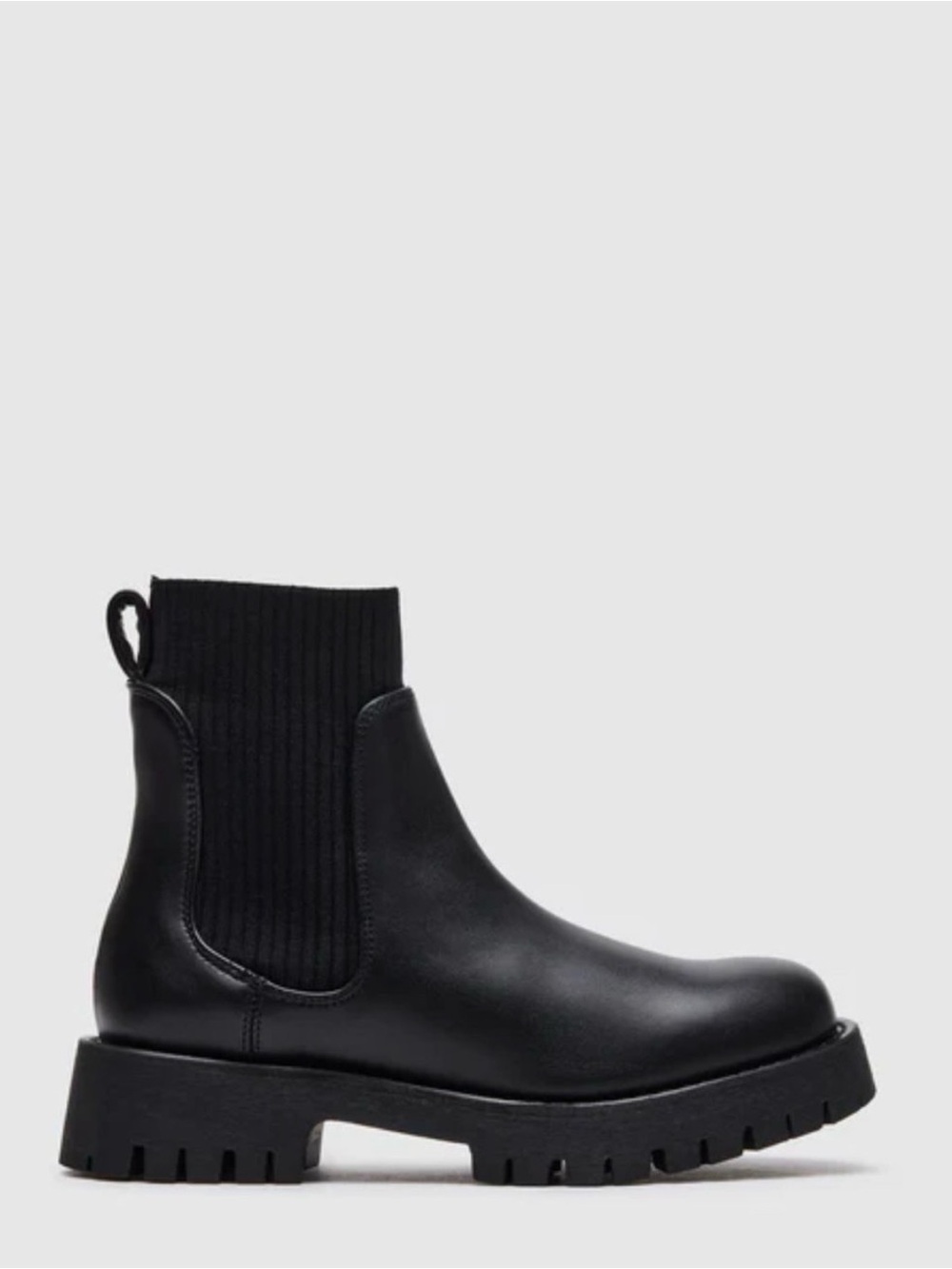 Liliana Black Ribbed Chelsea Ankle Boot